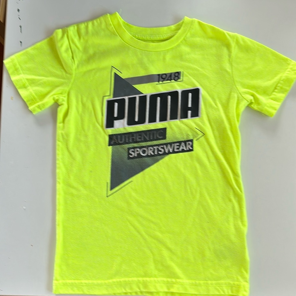 Puma t-shirt size 7
